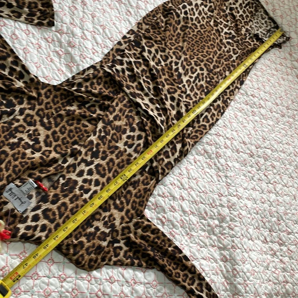 Joseph ribkoff, leopard print, body con asymmetric dress - Picture 8 of 8